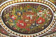 Detail of ithe jewels on the Original Fabergé Egg