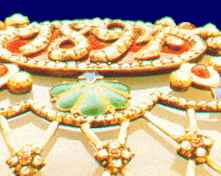 Detail of ithe jewels on the Original Fabergé Egg